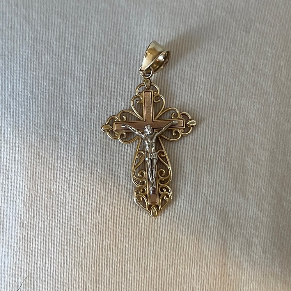 Gold 14 kg pendant